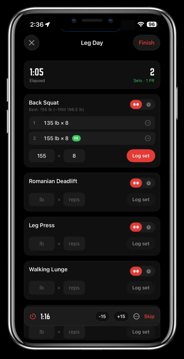 Logging sets in the gym with weights, reps, personal records, and a rest timer.